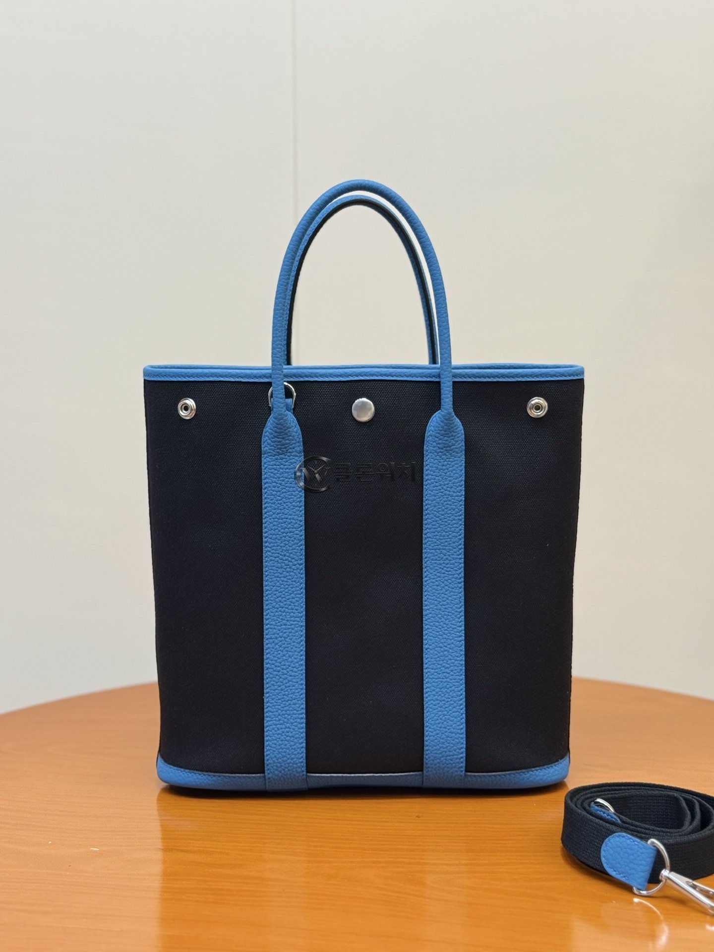 에르메스 Hermès Fourre-Tout Canvas Tote Bag in Navy and Blue Navy/Blue