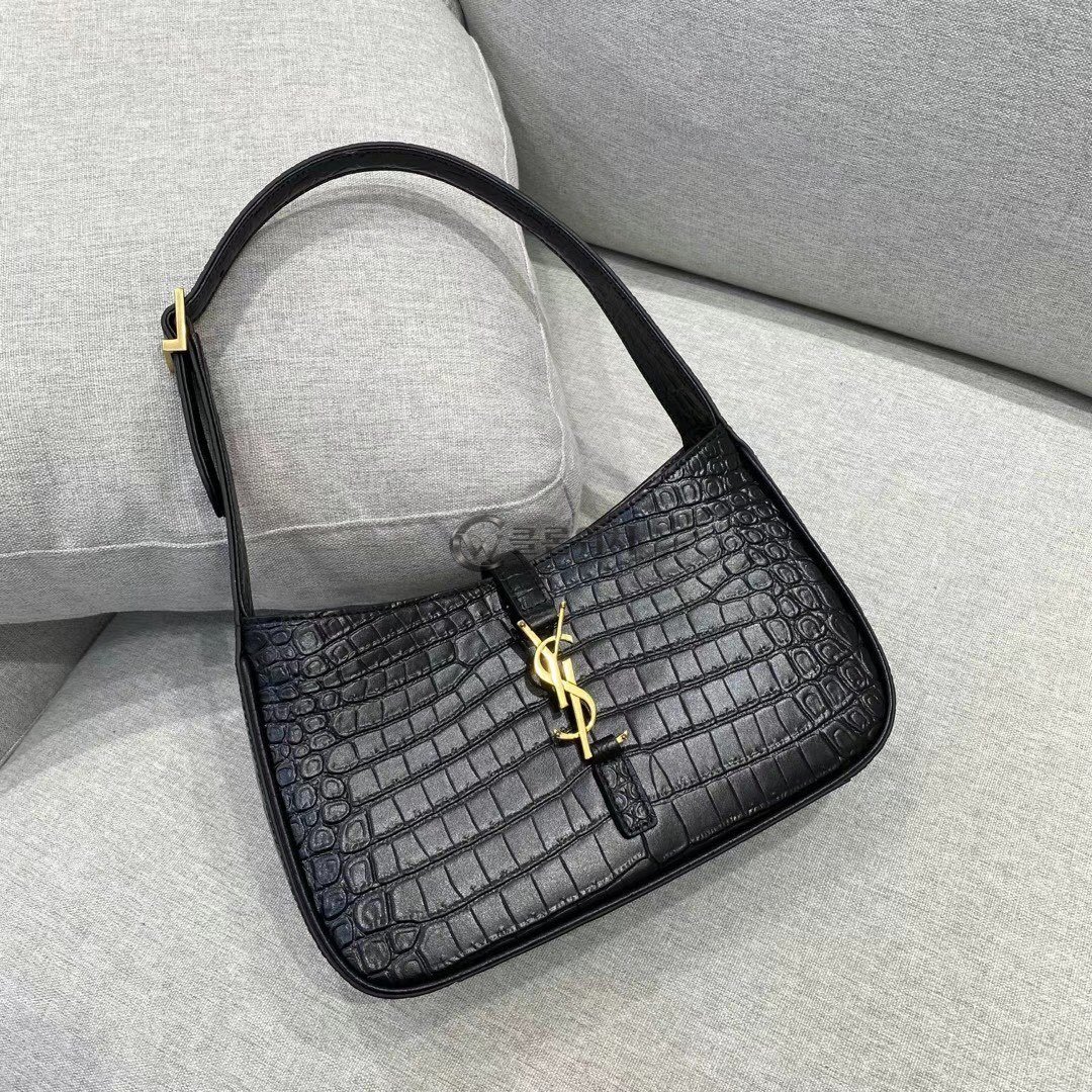 생로랑 Saint Laurent Le 5 à 7 Supple Bag in Black Crocodile-Embossed Leather