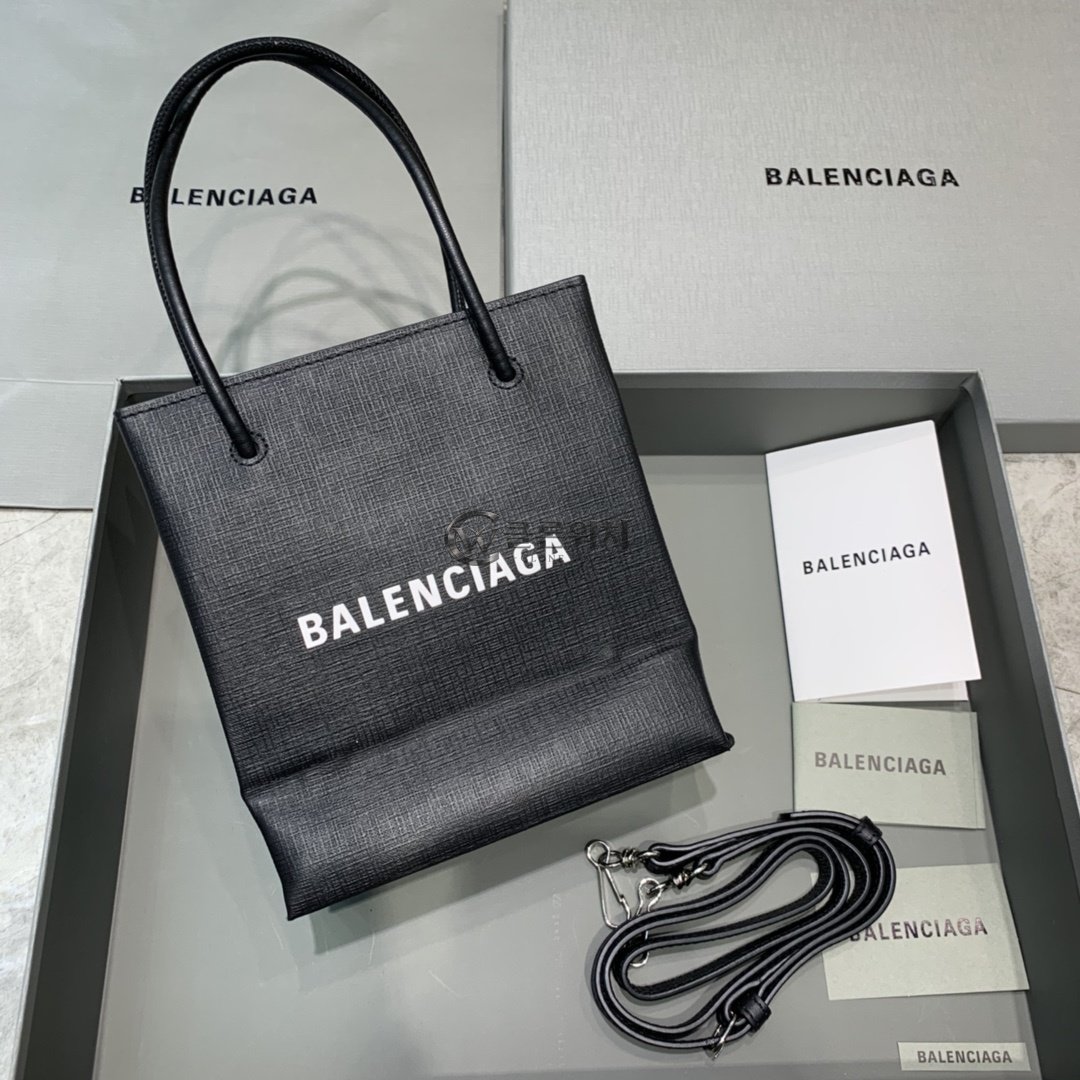 발렌시아가 Balenciaga Small Shopping Bag in Black